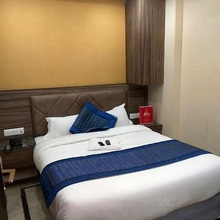Hotel Merry Gold New Delhi Bagian luar foto