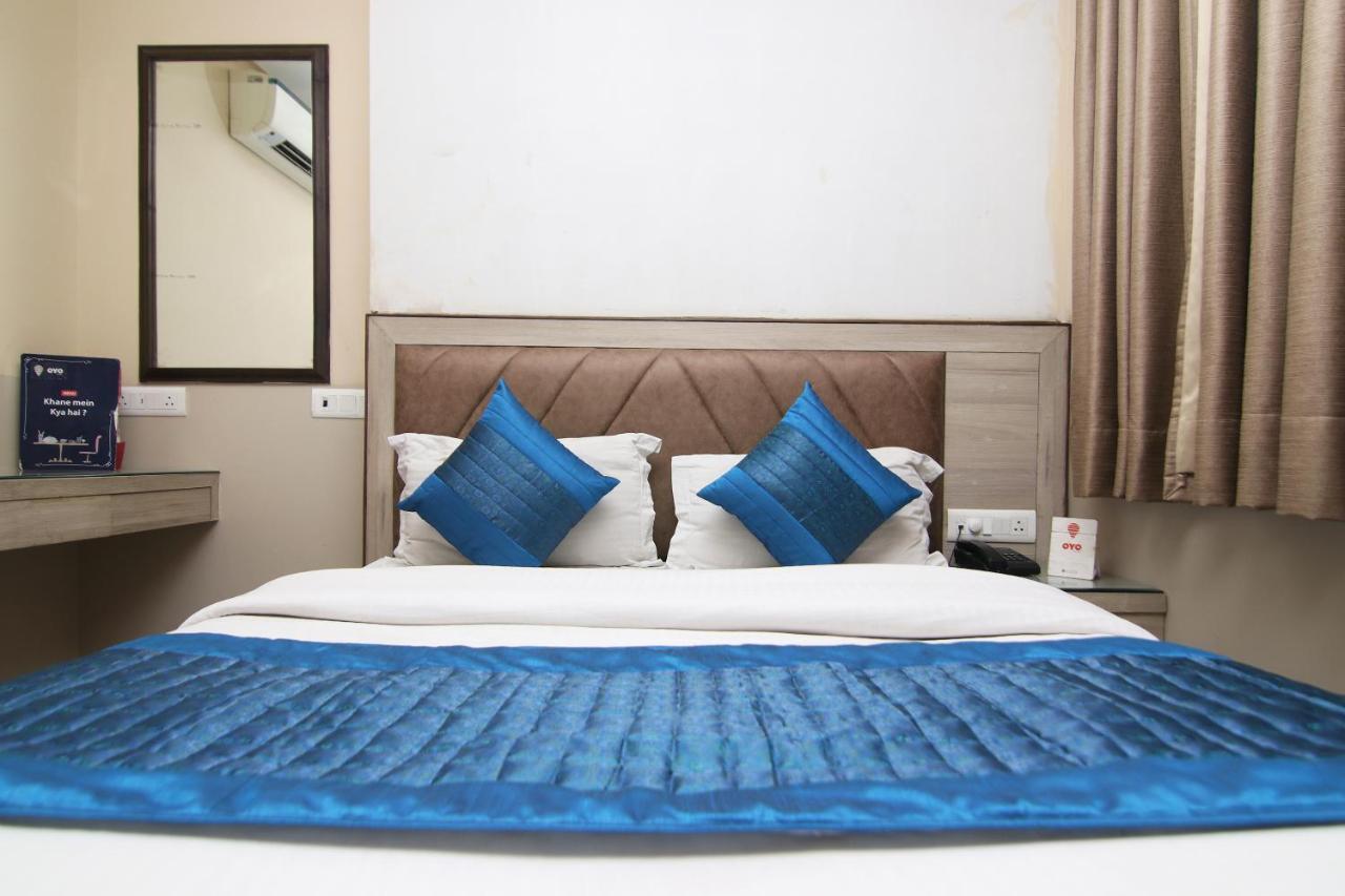 Hotel Merry Gold New Delhi Bagian luar foto