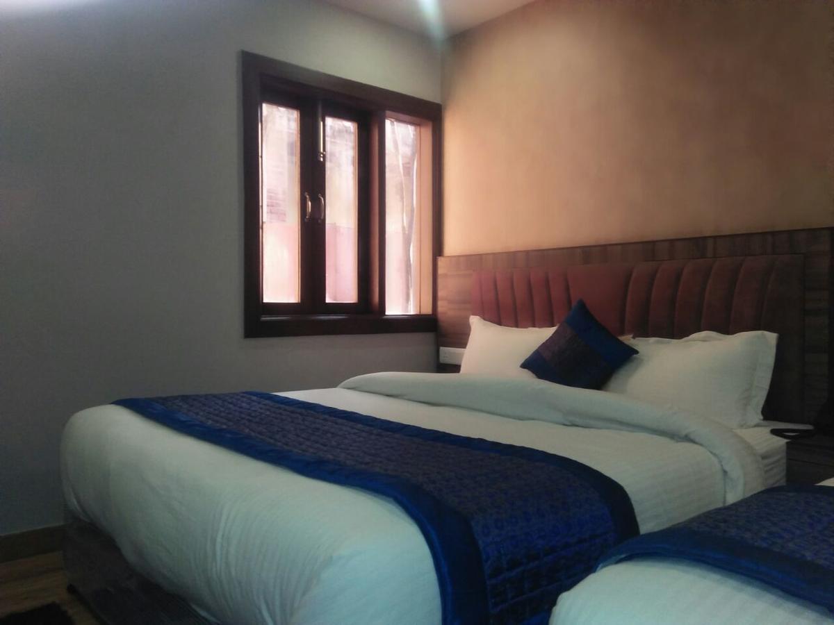 Hotel Merry Gold New Delhi Bagian luar foto